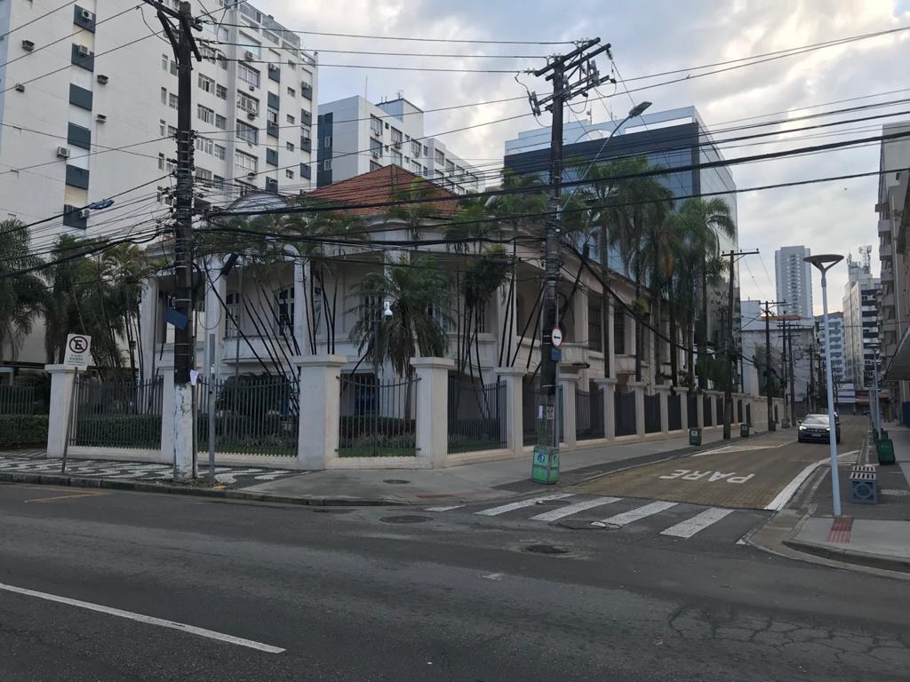 Esquina onde funcionava o Bar do Gonzaga, hoje ocupada por uma agência da Caixa, no Gonzaga, em Santos