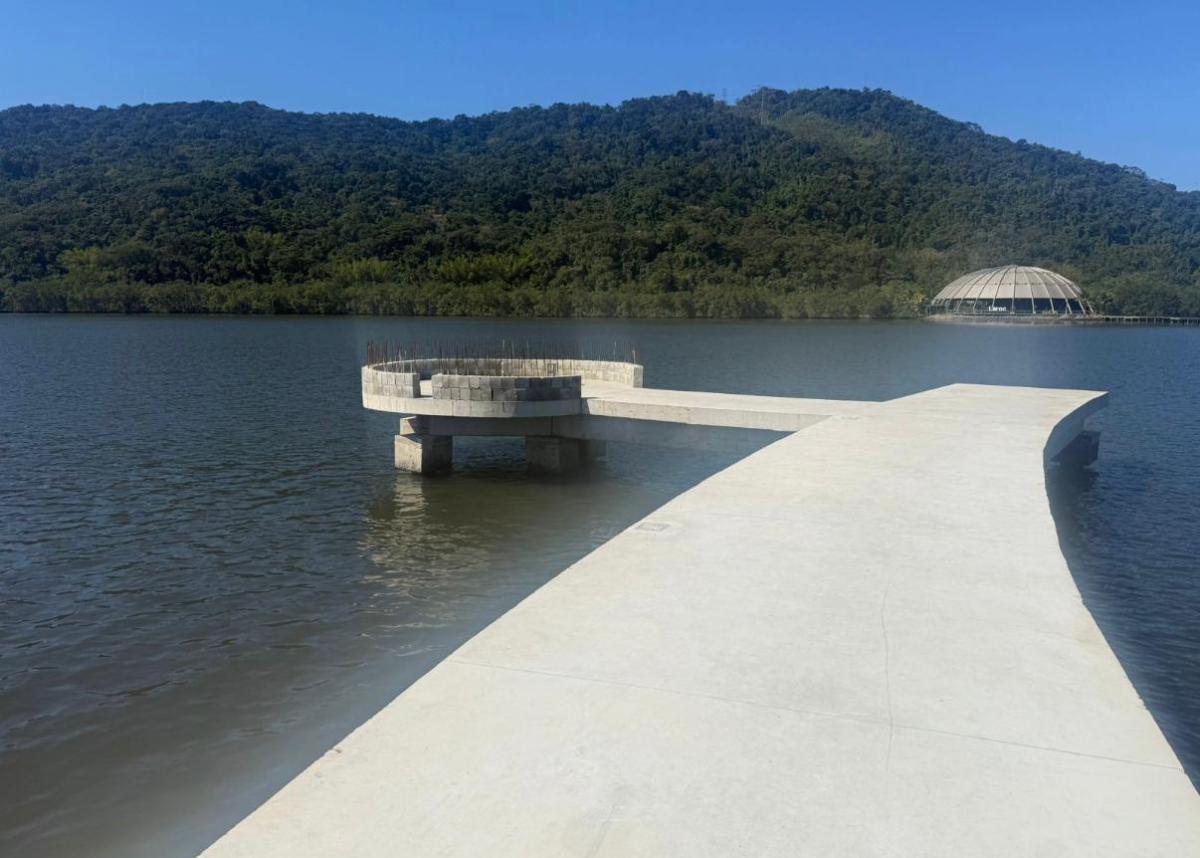 Foto: divulgação/Prefeitura de Santos Obras de reurbanização do Portinho Caruara, na Área Continental de Santos, na fase de acabamento em setembro de 2026