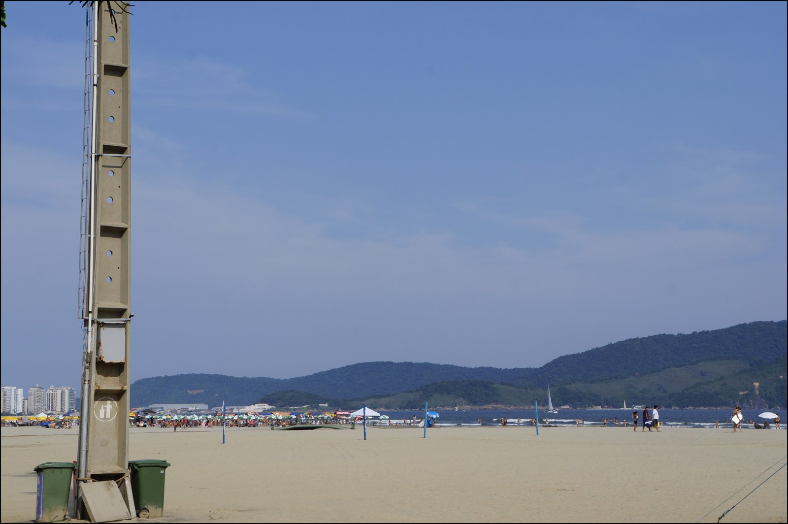 Praia do Gonzaga: o trecho mais movimentado da orla de Santos