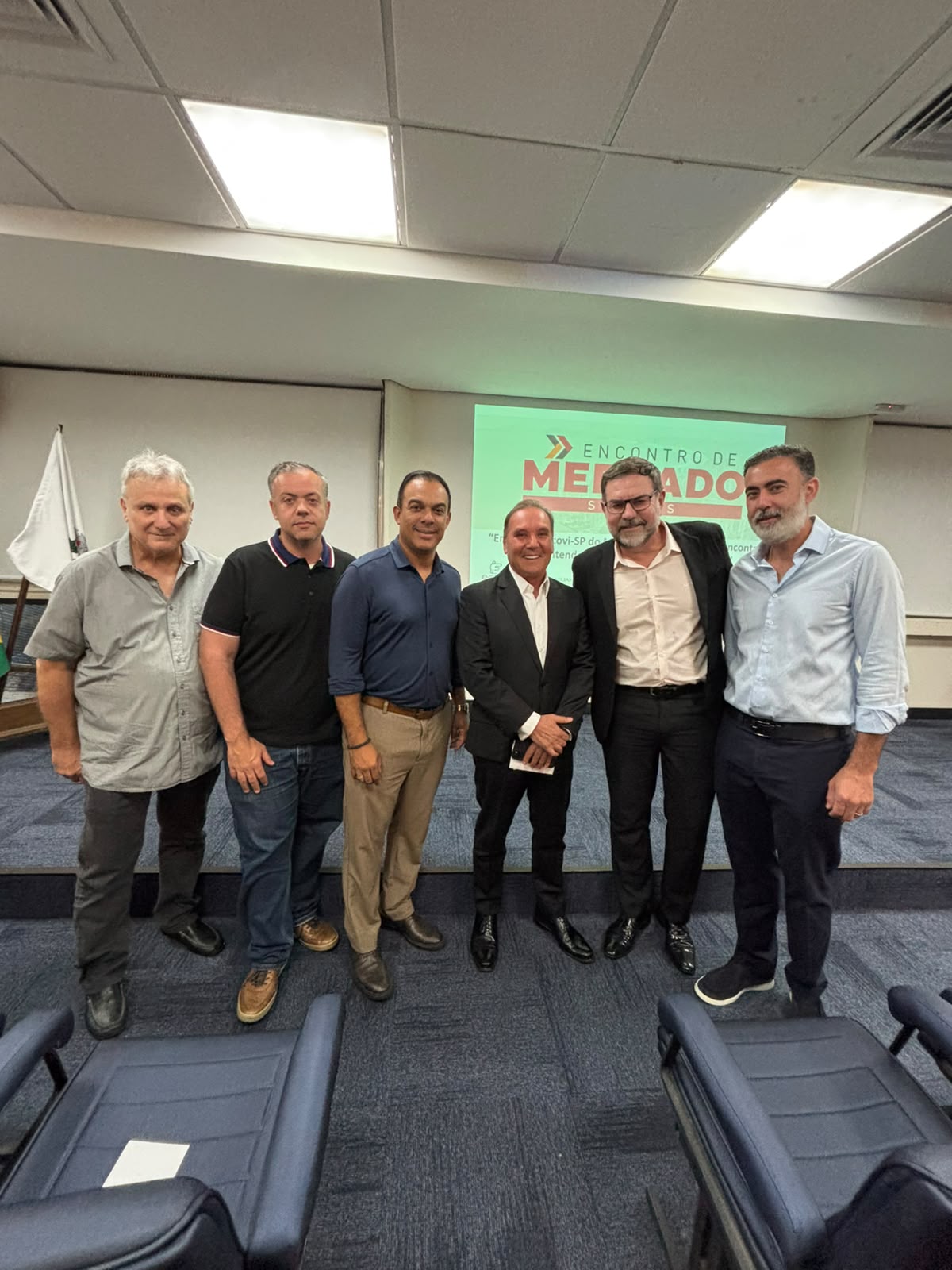 Diretoria do Secovi-SP e convidados no Encontro de Mercado em Santos, realizado na AEAS Diretoria do Secovi-SP e convidados no Encontro de Mercado em Santos, realizado na AEAS